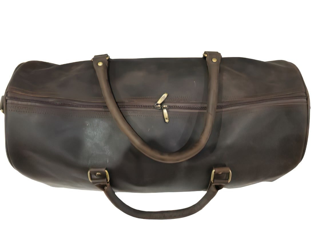 Fashionable Leather Gym Bags for the Modern Athlete